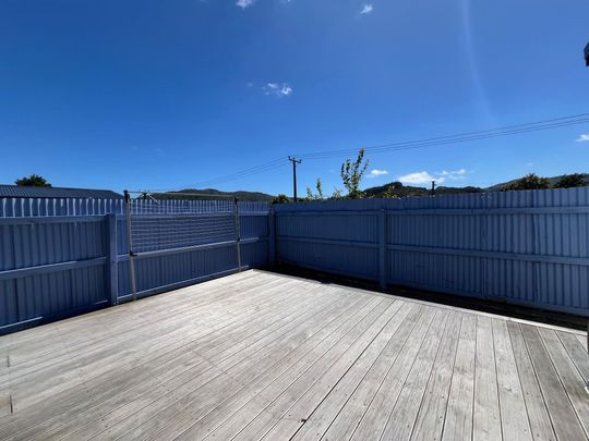 Wainuiomata 4 Bedrooms - Photo 1