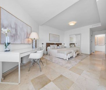 Luxury penthouse for rent in Marbella, Andalusia - Photo 3