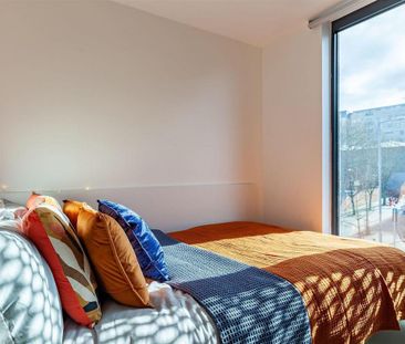 1 bedroom in a flat share to rent - Photo 5