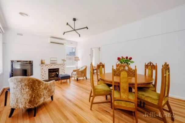 4 Bed, 2 Bath - Photo 1