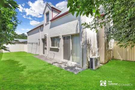 Centre of Town - Photo 4