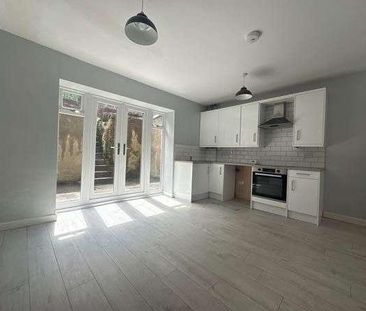West View Terrace, Six Bells, Abertillery, NP13 - Photo 5