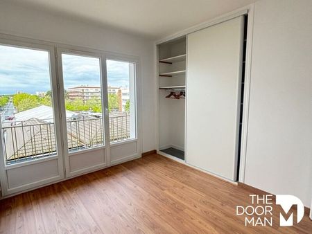 Location Appartement 2 pièces 47m² MAUREPAS 78310 - Photo 5