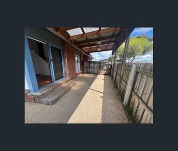 BEAUTIFULLY REFRESHED HOME - Photo 6