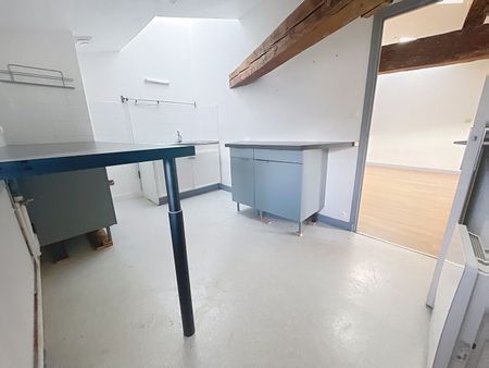 Location Appartement 1 pièce 53m² LA ROCHELLE 17000 - Photo 3