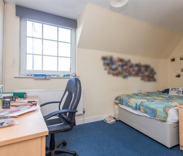 3 bedroom apartment to rent - Photo 3