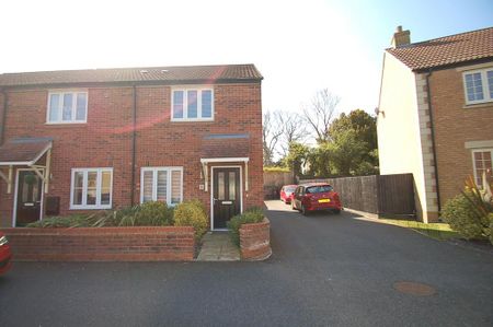 2 bedroom end of terrace house to rent - Photo 5