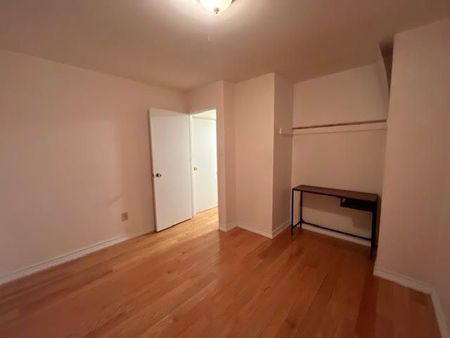 For Lease - 337 Hollyberry Trail, Toronto, Ontario - Photo 3