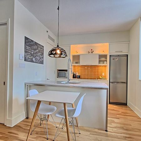 Condo, Vieux port, Piscine, Gym et Sauna - Photo 4