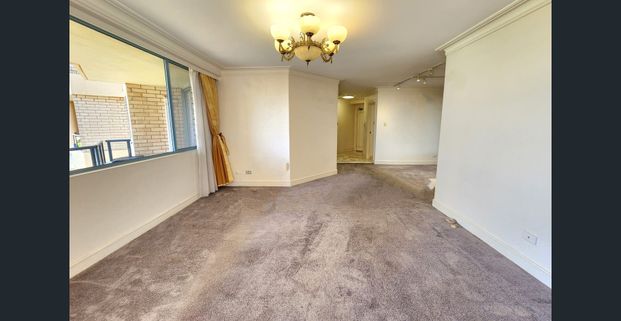 Two Bedroom Apartment in Resort Style Complex - Photo 1