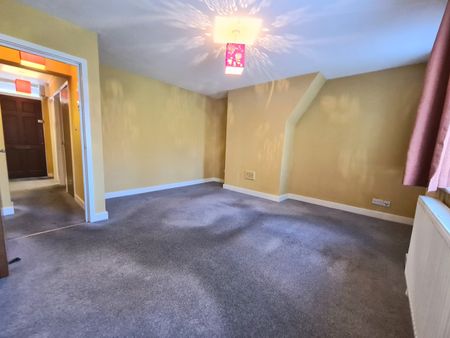 2 Bed Flat, Redmires Court, M5 - Photo 2