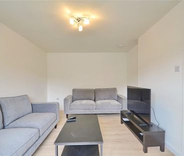 6 bedroom semi-detached house to rent - Photo 2