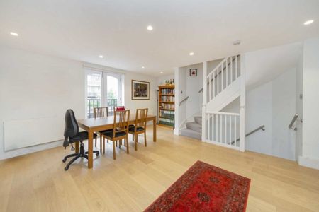 St. James's Terrace Mews, St John's Wood, NW8 - Photo 2