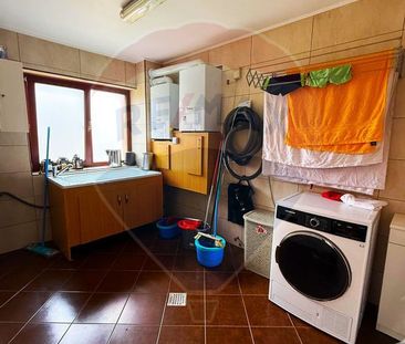 Eleganță și confort într-o casă cu personalitate - Fotografie 5