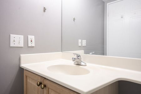 For Lease - 238 Doris Avenue Unit# 911, Toronto, Ontario - Photo 5