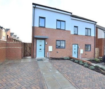 3 bedroom semi-detached house to rent - Photo 5