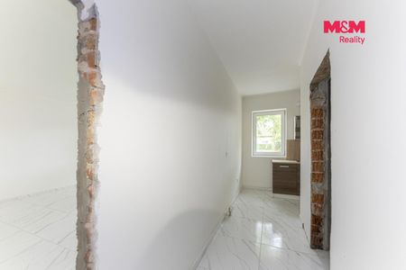 Pronájem bytu 2+kk 38 m², třída Krále Jiřího 273, Velim - Photo 5