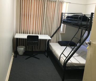 Melrose Park - Photo 1
