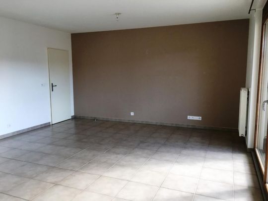 Location Appartement 3 pièces 67m² CHALLES LES EAUX 73190 - Photo 1
