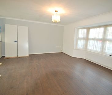 Goldcrest Way, Purley, CR8 - Photo 3
