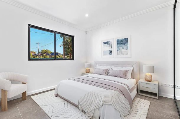 “Welcome Home!!” - Photo 1