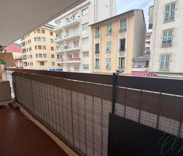 Location longue durée : Grand studio de 33 m2 - balcon - Qua - Photo 4