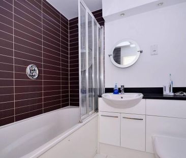 Studio to rent - Photo 2