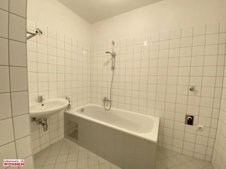 Ruhige 2-Zimmerwohnung mit Balkon in den Innenhof - Foto 5