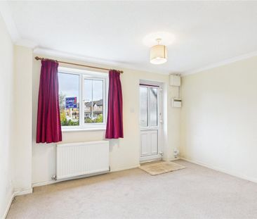2 bedroom semi-detached house to rent - Photo 2