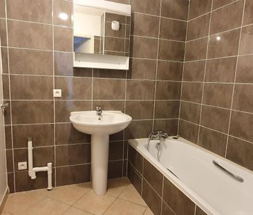 Location Appartement 2 pièces 49m² BASSENS 73000 - Photo 4