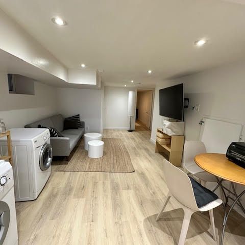 For Lease - 115 Northcliffe Boulevard Unit# Lower, Toronto, Ontario - Photo 1
