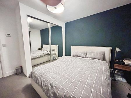 2 bedroom semi-detached house to rent - Photo 5