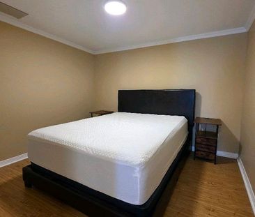 Appartement meublé et chauffé à louer - St-Sauveur - Photo 3