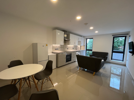 Flat 12, Westmount, LS2 9NZ, Leeds - Photo 5