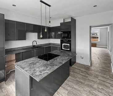 4 bedroom terraced house to rent - Photo 6