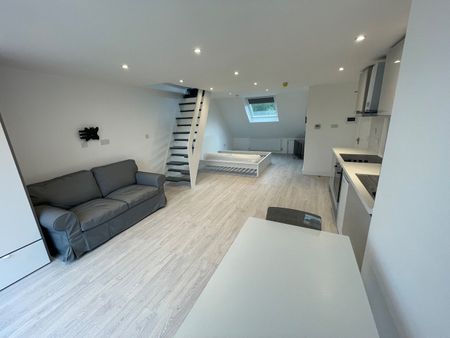 Studio Flat, Wycombe Gardens, NW11 - Photo 4