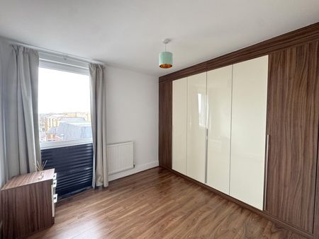 Thames Street, Staines, Surrey, TW18 - Photo 4