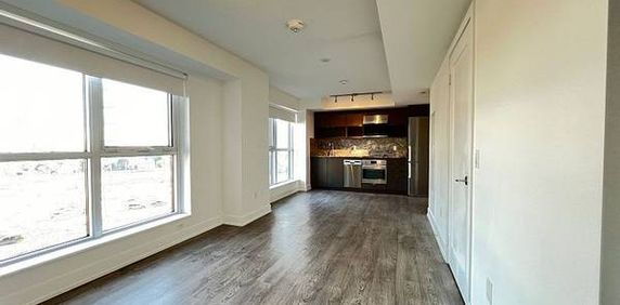 TRIDEL LUXURIOUS & SPACIOUS STUDIO INCREDIBLE AMENITIES ON SUBWAY LINE - Photo 2