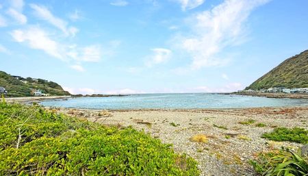 Life By The Beach!! - Photo 3