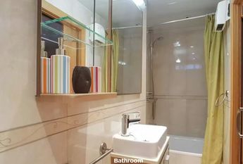 Carrer de Wellington, Barcelona, Catalonia 08005