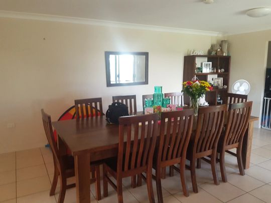 10 Freeman Street, Avoca QLD 4670 - House For Rent | Domain - Photo 1