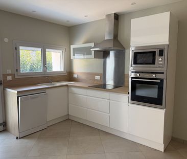 Location Maison 5 pièces 101m² - Photo 5