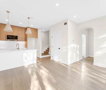 For Lease - 132 CARILLON Street Unit# A, Vanier and Kingsview Park,... - Photo 1