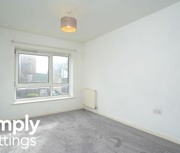 1 Bed property for rent - Photo 6
