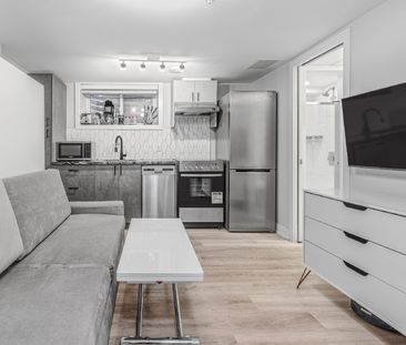 92 Hinton Avenue North - 404 - Photo 5