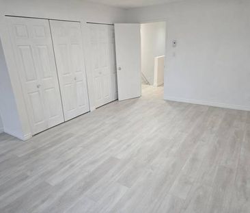 Spacious 2-Bedroom, 1.5 Bathroom in the Heart of Steveston Village - Photo 3