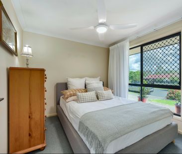 GENEROUS FAMILY HOME WITH FANTASTIC OUTDOOR LIVING - Photo 1