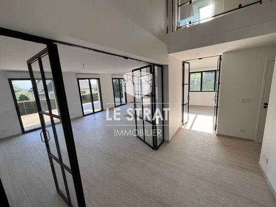 Location Maison 6 pièces 129m² - Photo 1
