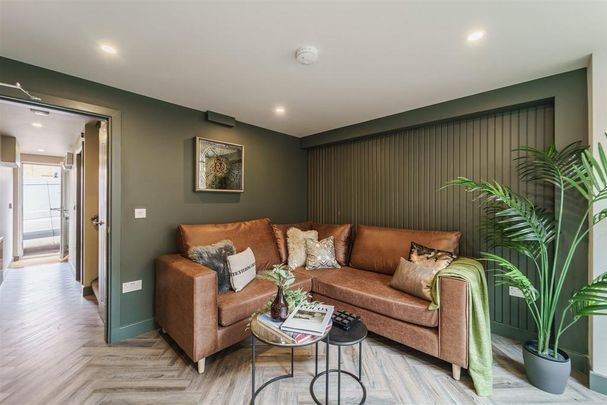 5 bedroom terraced house to rent - Photo 1