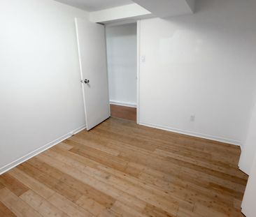 For Lease - 2469 Queen Street Unit# 5, Toronto, Ontario - Photo 6